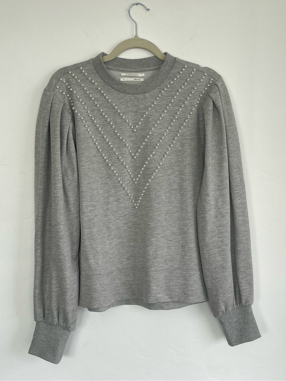 EUC Anthro Pearl Embellished Puff Sleeve Pullover in Light Gray